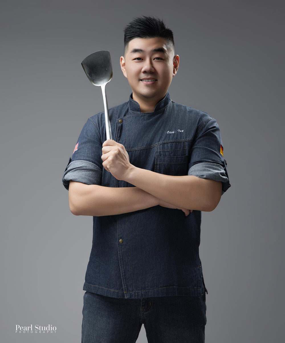 <p><strong>Trusted by chefs, worn with pride.</strong></p>