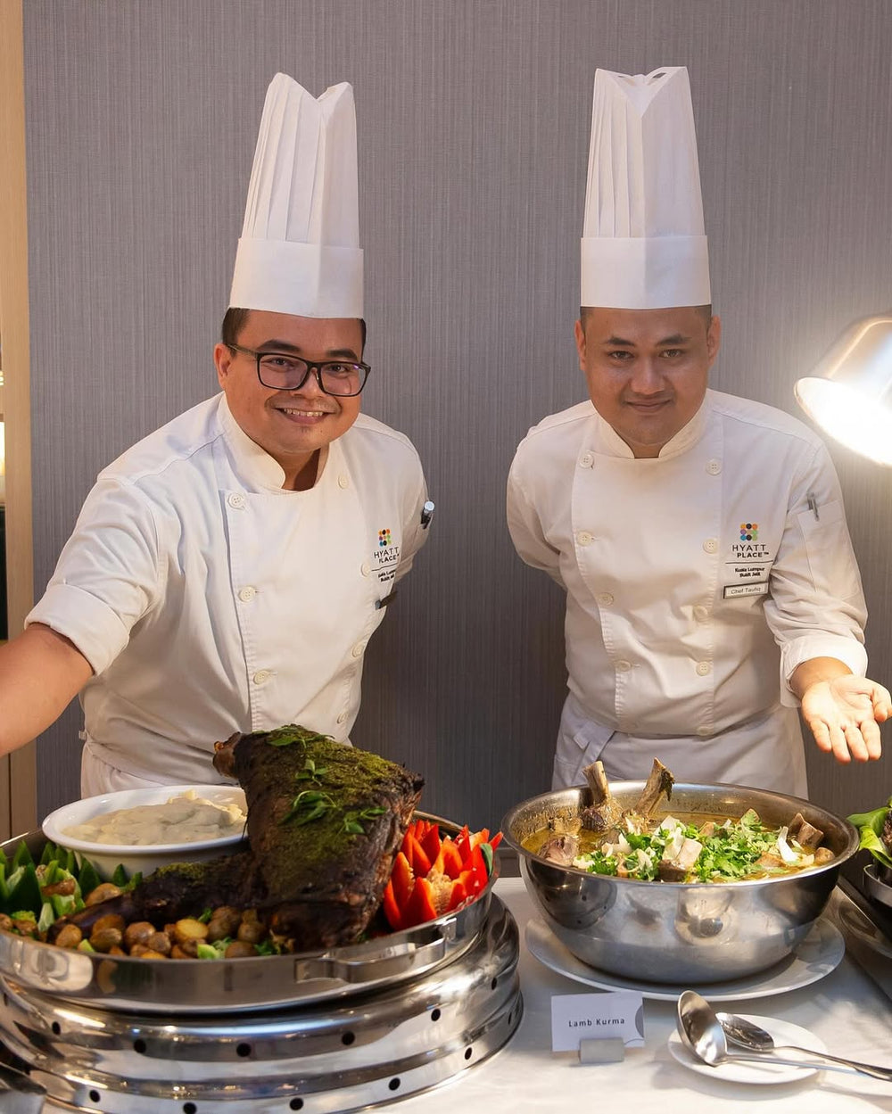 <p><strong>Trusted by chefs, worn with pride.</strong></p>